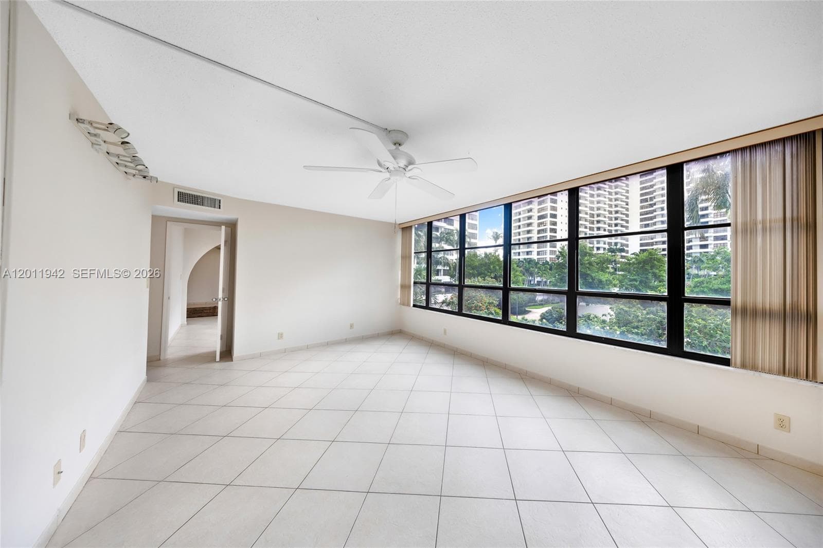 OLYMPUS CONDO · #212 in Hallandale Beach - Photo 18