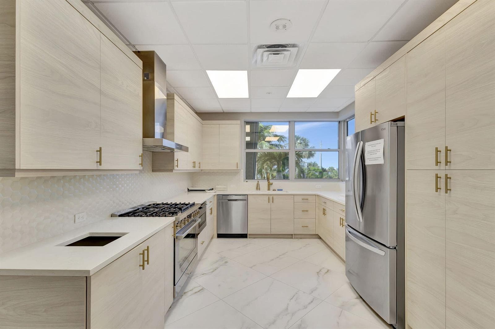 Social Room Kitchen