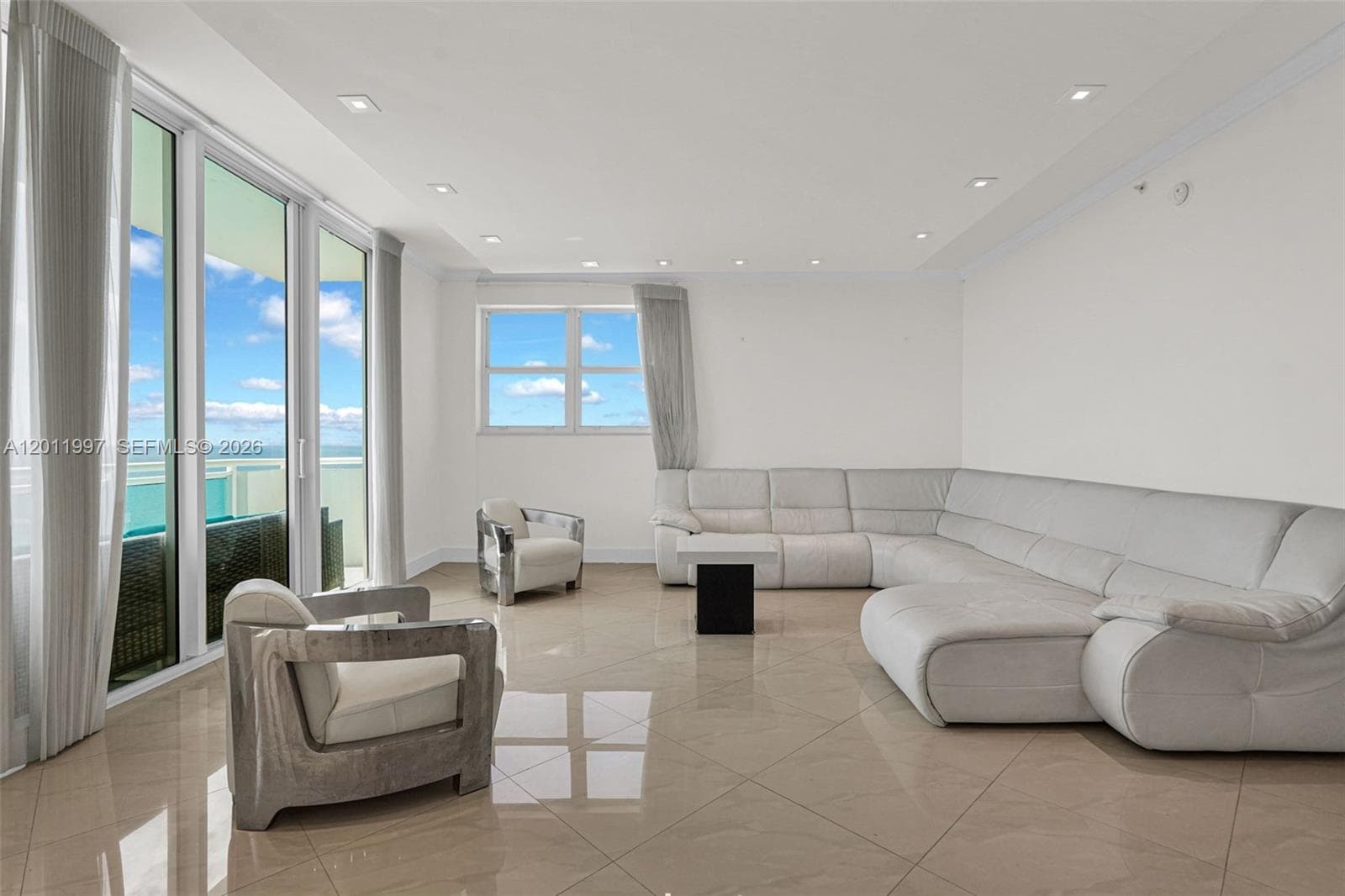 RESIDENCES ON HOLLYWOOD · #1611 in Hollywood - Photo 17