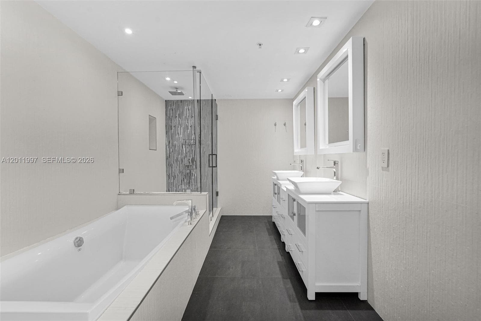 RESIDENCES ON HOLLYWOOD · #1611 in Hollywood - Photo 24