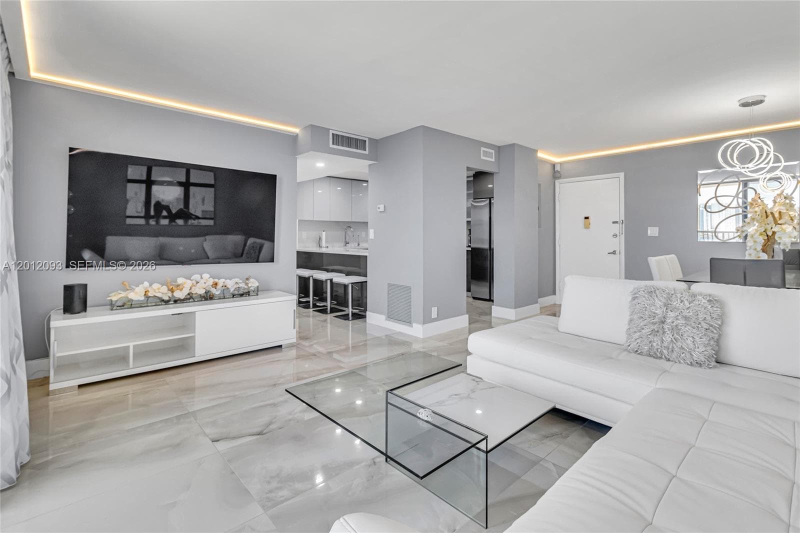 CLIFTON CONDO · #1107 in Hallandale Beach - Photo 5