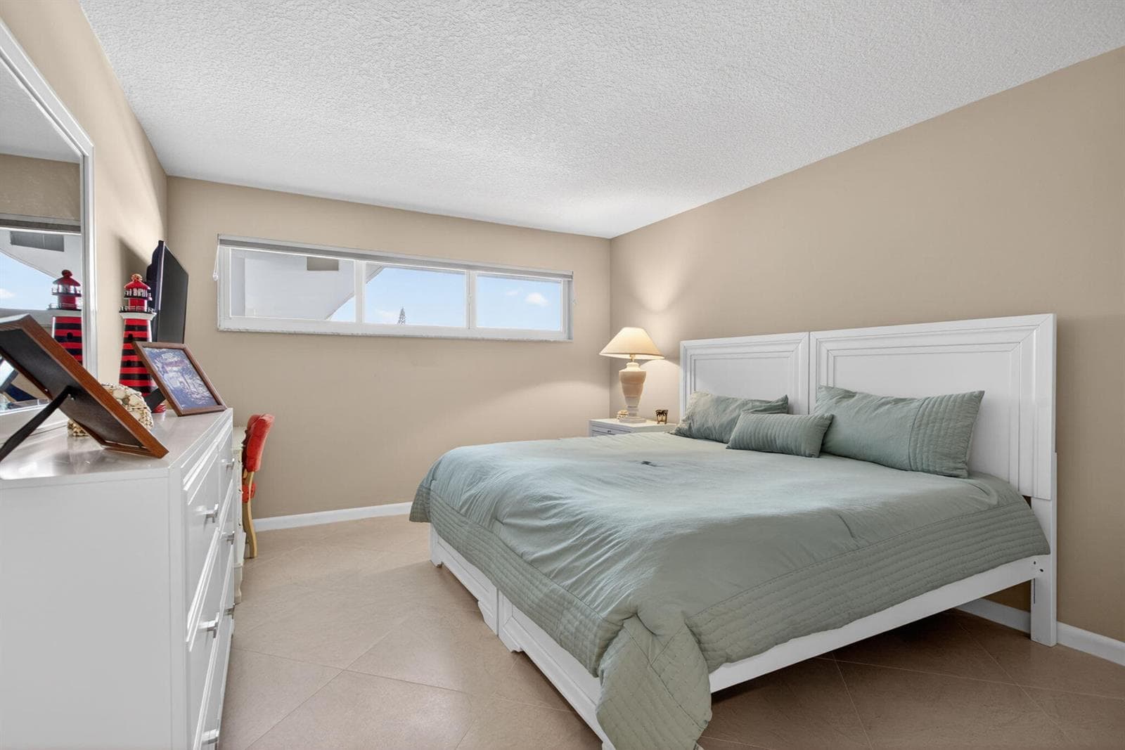 37-web-or-mls-1012-6144