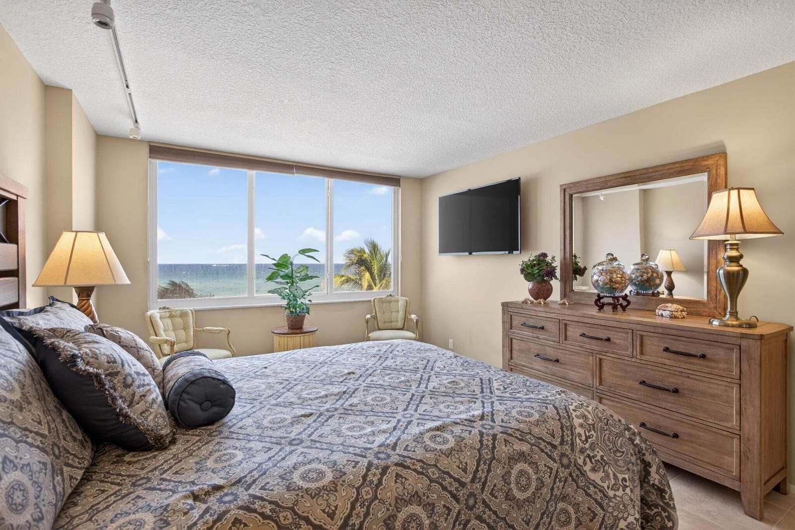 32-web-or-mls-1012-6118