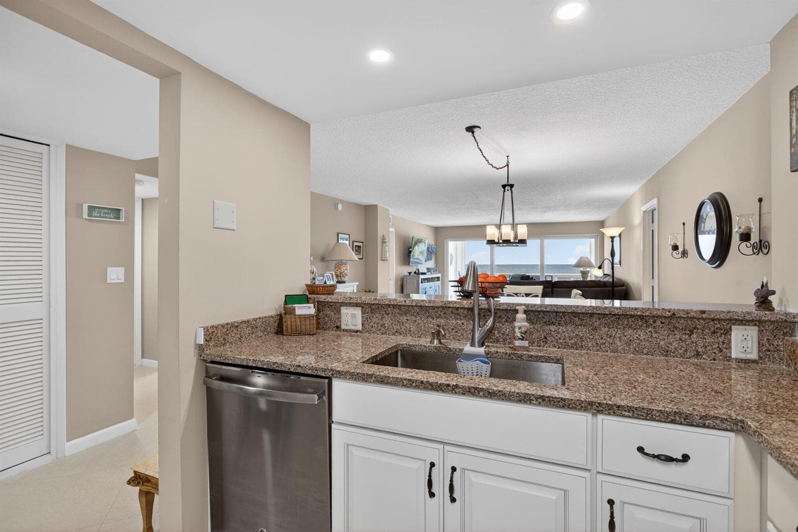 8-web-or-mls-1012-5997