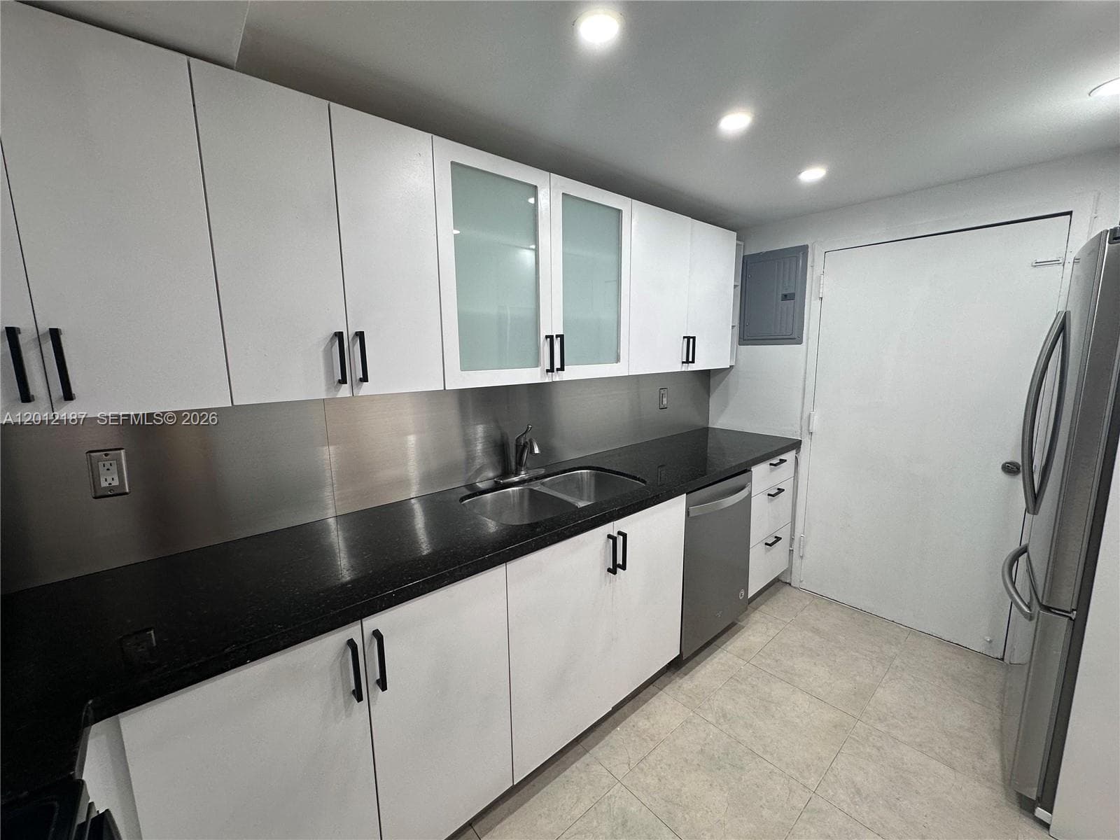MARBELLA TOWER CONDO · #312 in Sunny Isles Beach - Photo 8