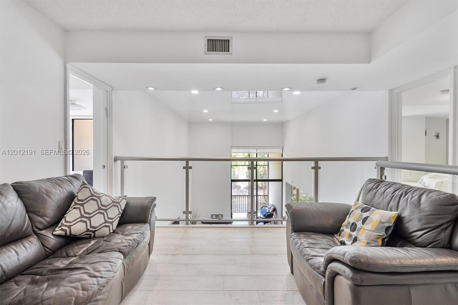 20341 W Country Club Dr # 11 #TH-11 photo 14