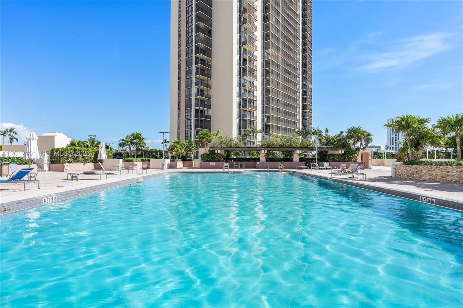20341 W Country Club Dr # 11 #TH-11 photo 44
