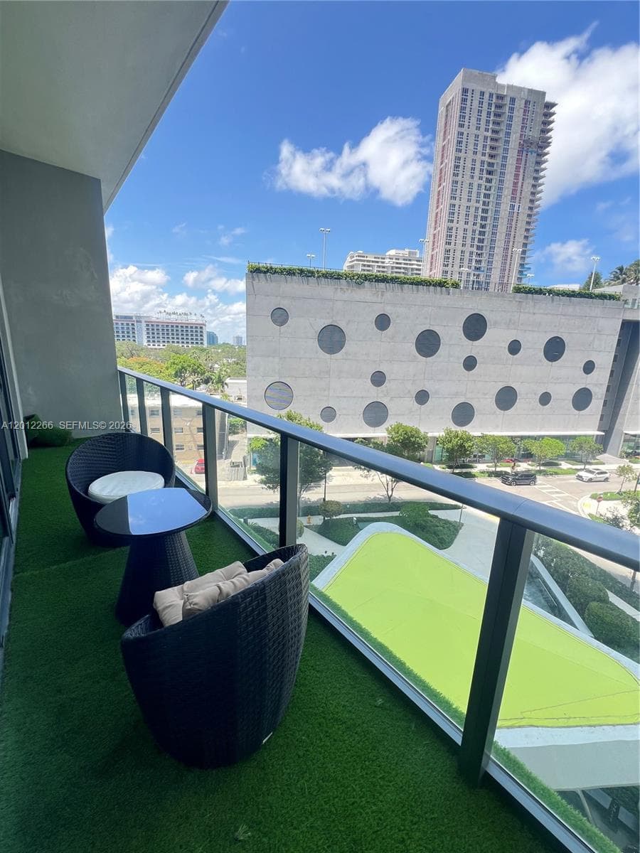 Paraiso Bayviews · #404 in Miami - Photo 10