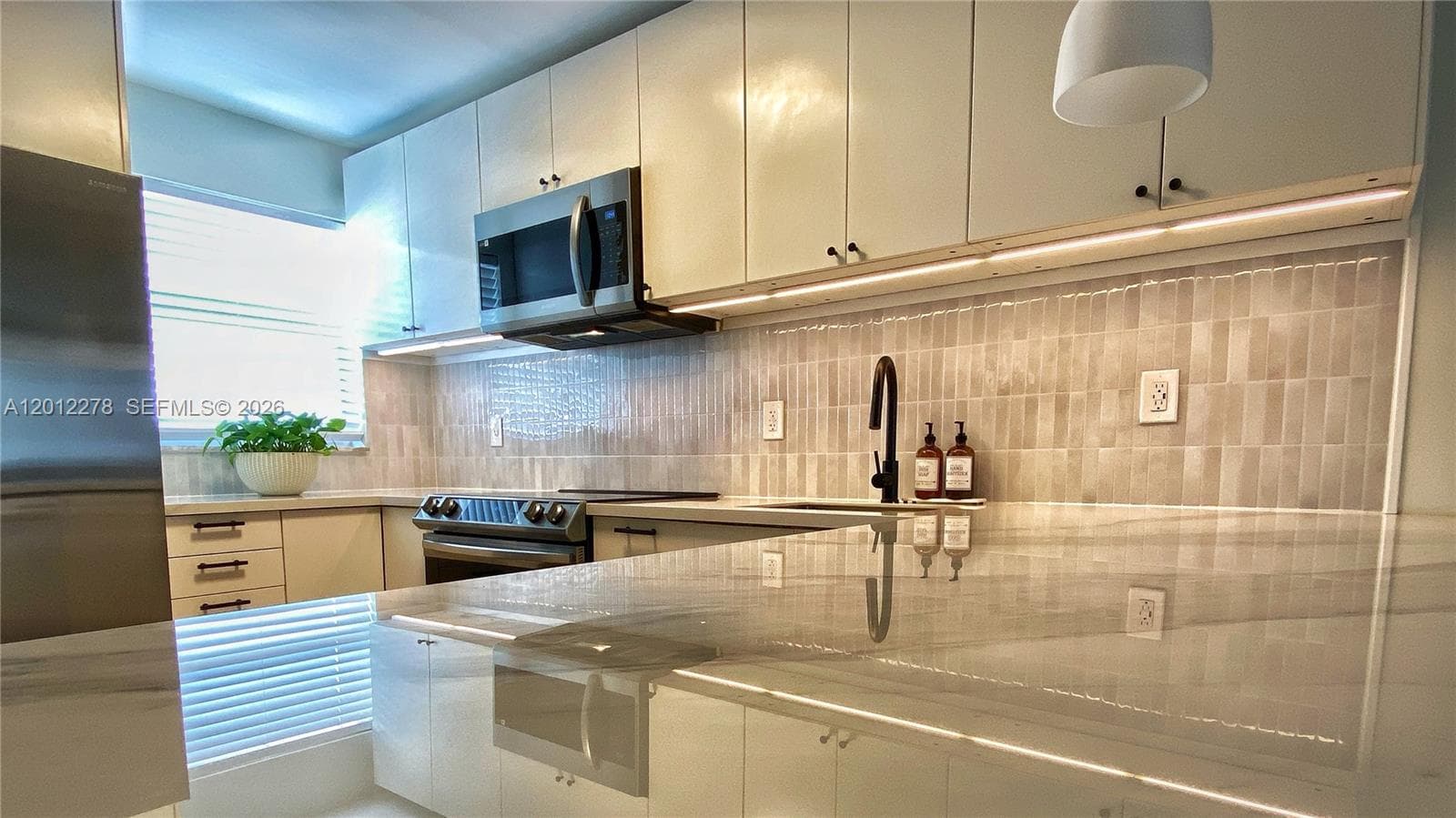 LINCOLN WEST TOWERS · #702 in Miami Beach - Photo 9