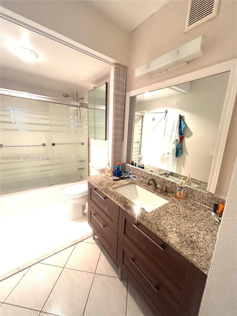 Imperial Towers · #622 in Hallandale Beach - Photo 12