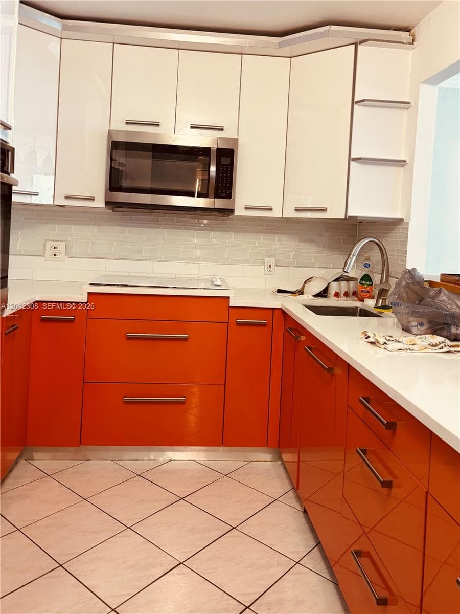 Imperial Towers · #622 in Hallandale Beach - Photo 3