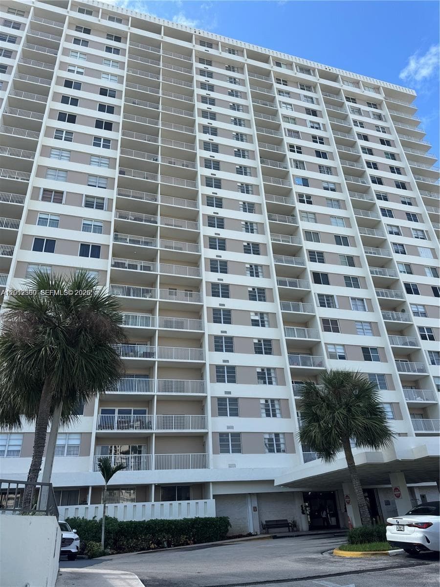 ARLEN HOUSE CONDO · #1903 in Sunny Isles Beach - Photo 22