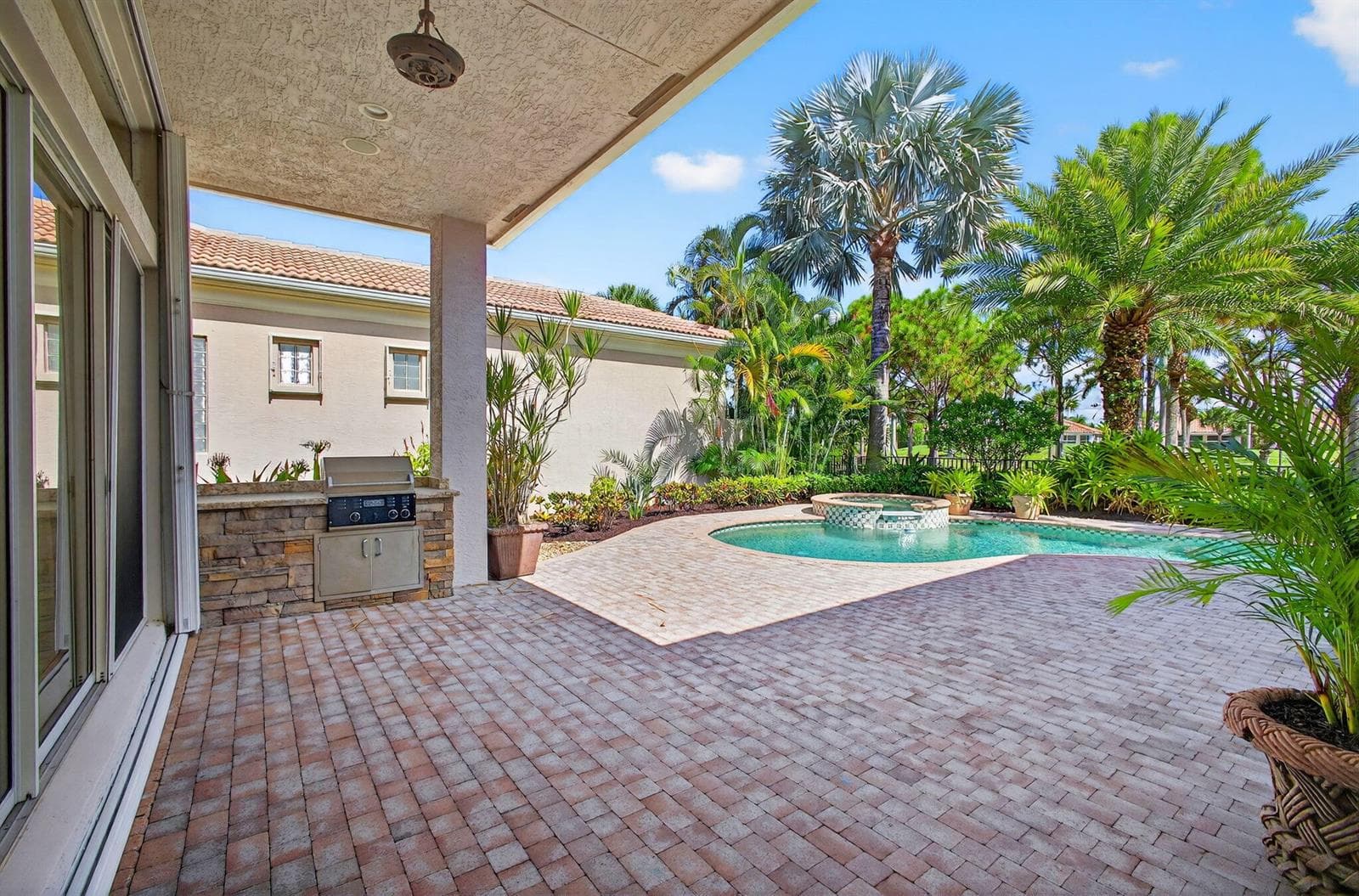 55-web-or-mls-056_5D1A5169