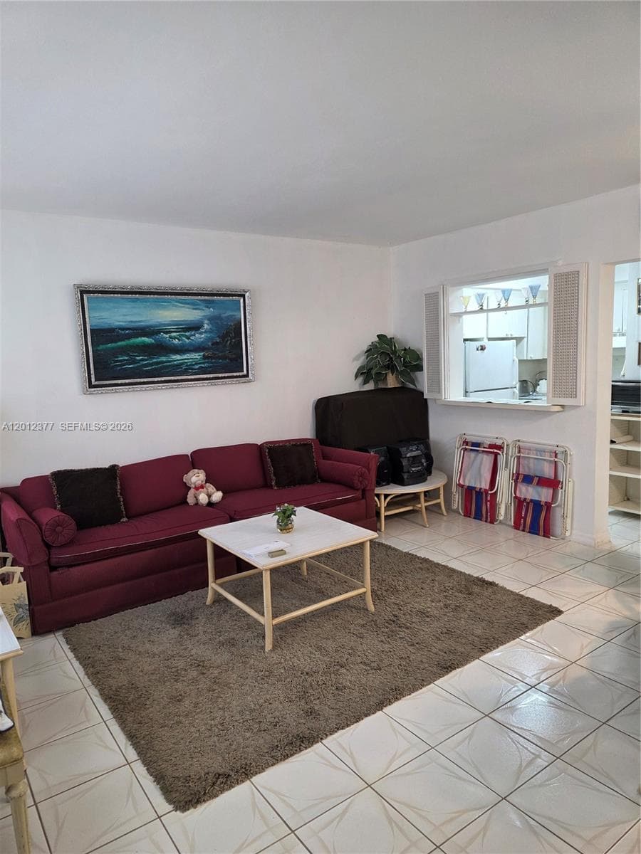 GOLDEN BAY LODGE CO-OP · #15 in Hallandale Beach - Photo 6