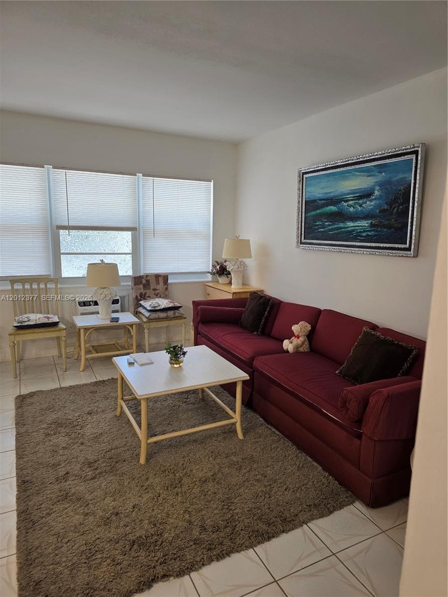 GOLDEN BAY LODGE CO-OP · #15 in Hallandale Beach - Photo 4