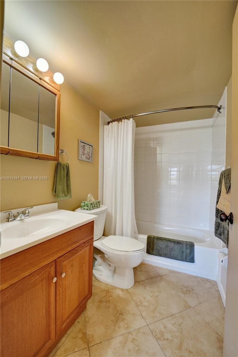 THE ISLES CONDO · #214 in Sunny Isles Beach - Photo 32