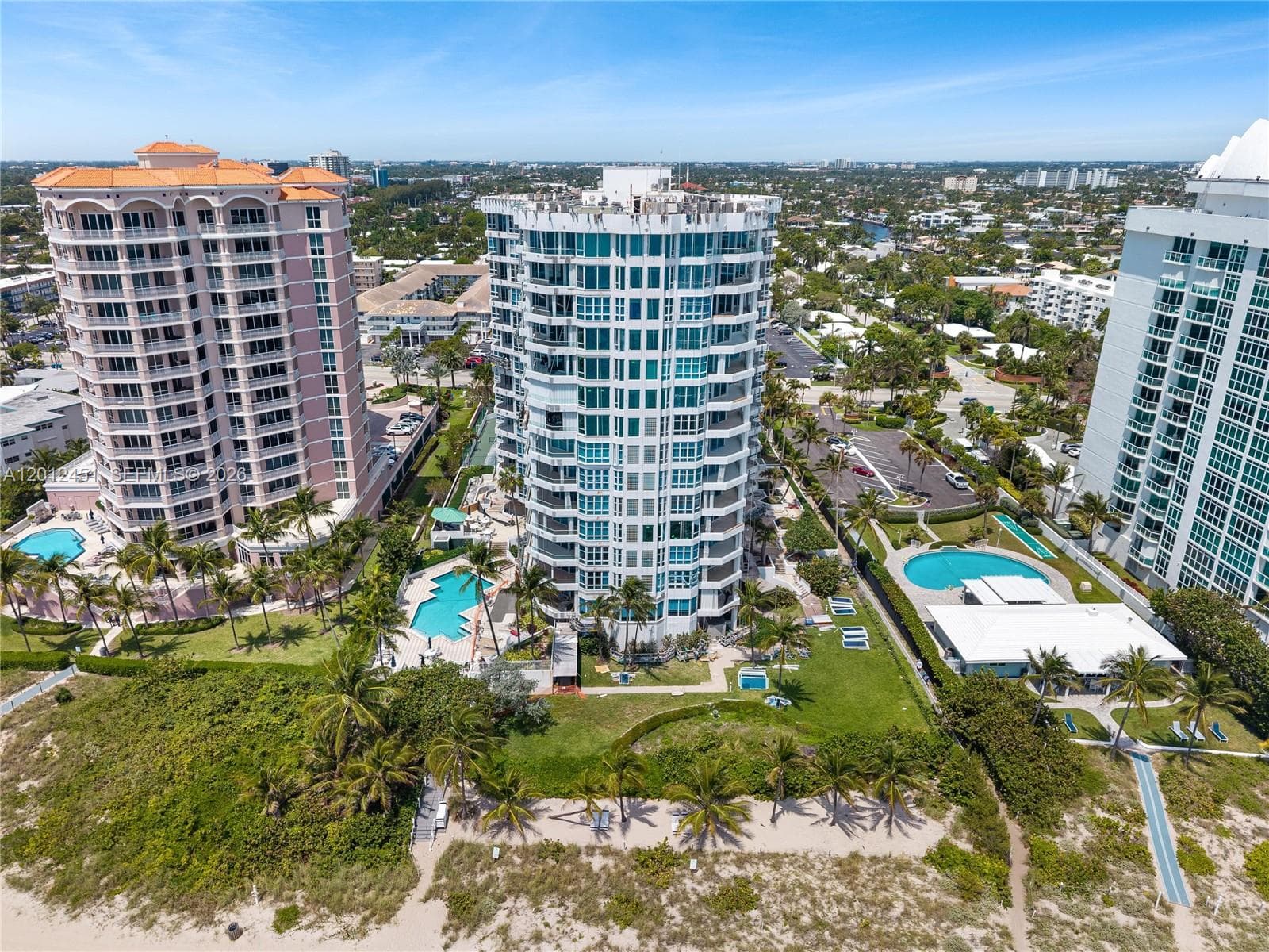 CORNICHE CONDO · #5D in Lauderdale By The Sea - Photo 36