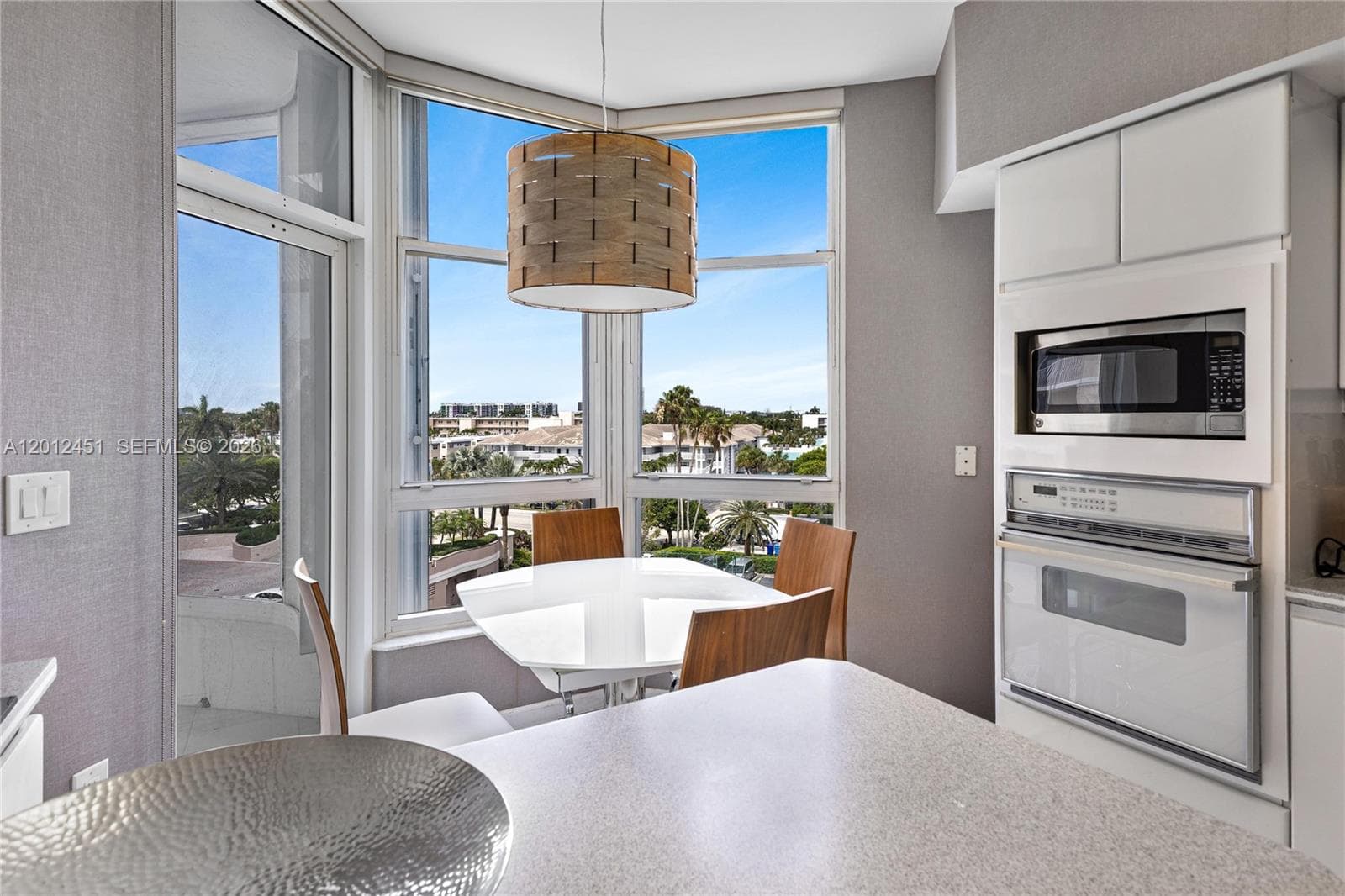 CORNICHE CONDO · #5D in Lauderdale By The Sea - Photo 24