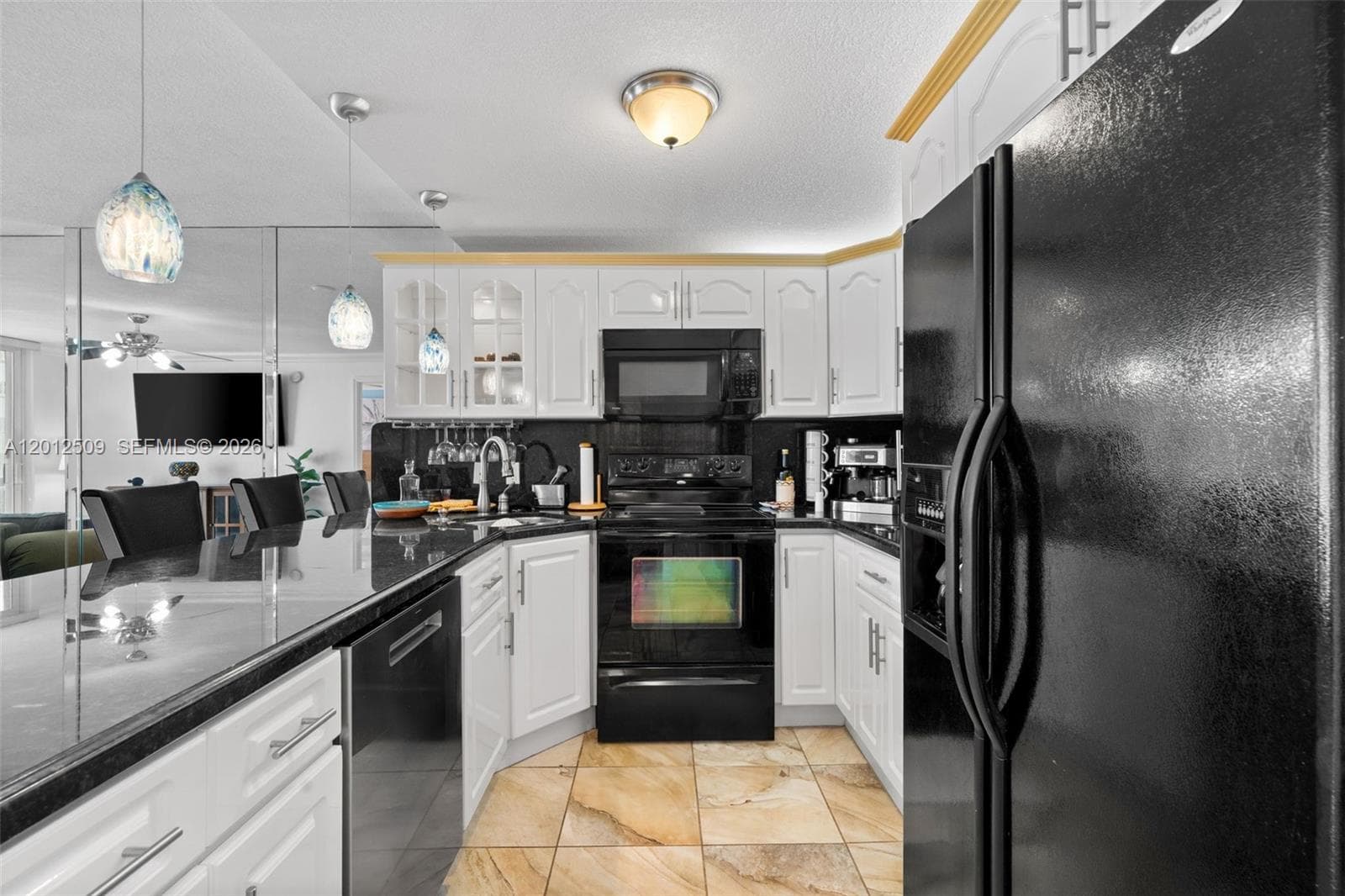 THE PRESIDENTIAL CONDO · #509 in Miami Beach - Photo 3