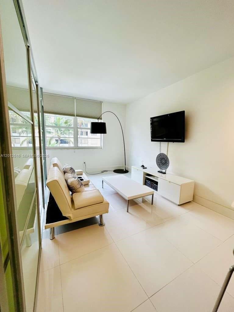The Decoplage · #526 in Miami Beach - Photo 9