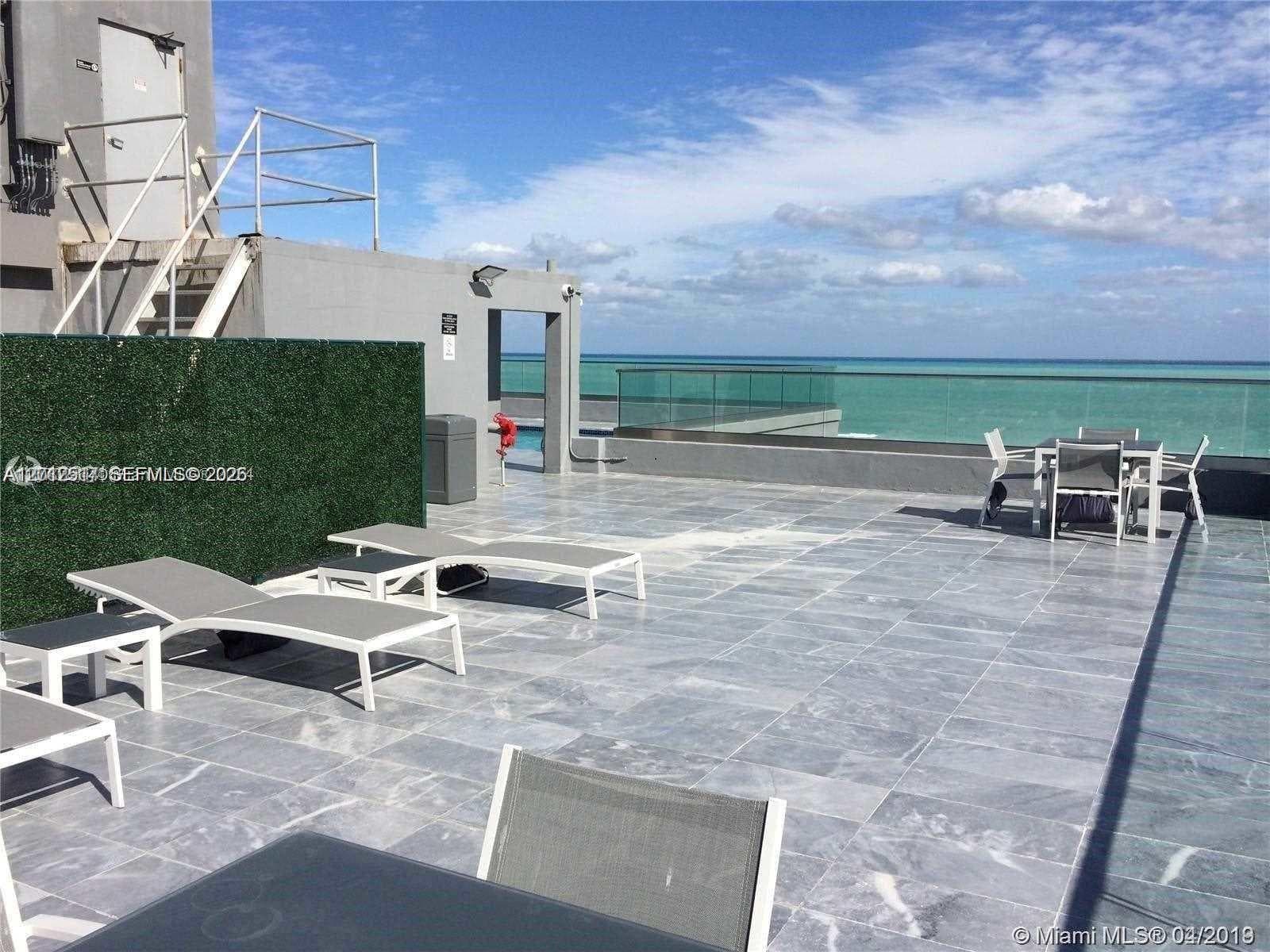 ISLANDER CONDO APTS · #507 in Miami Beach - Photo 2