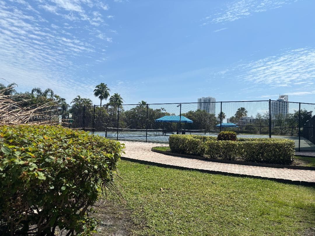 OLYMPUS CONDOMINIUM · #1003 in Hallandale Beach - Photo 6