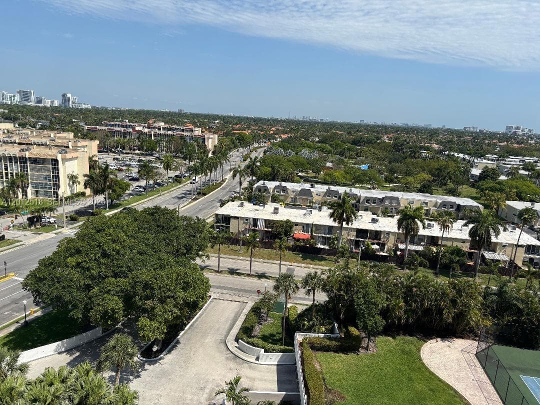 OLYMPUS CONDOMINIUM · #1003 in Hallandale Beach - Photo 3