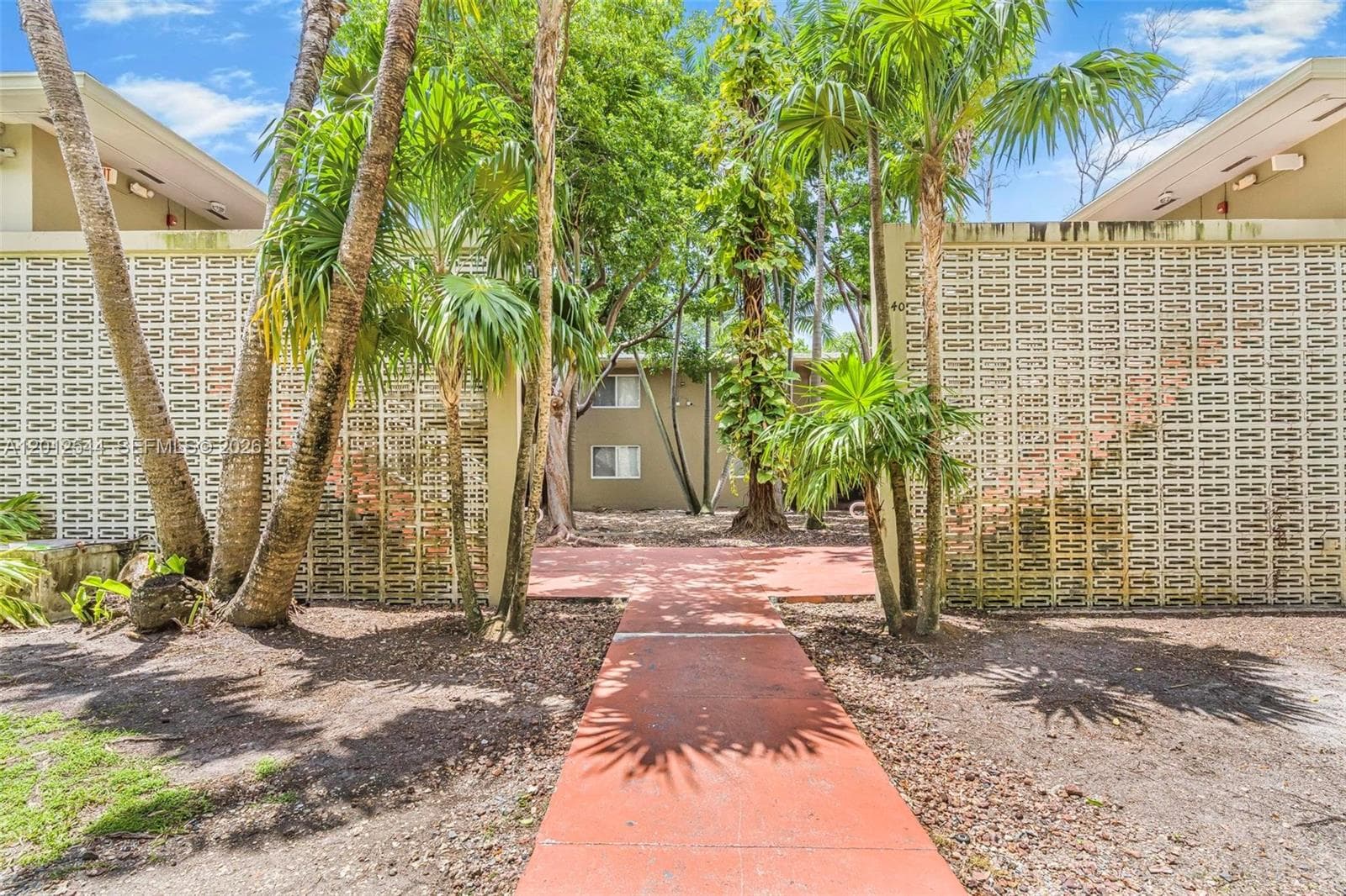 The Oaks At South Miami · #2 in South Miami - Photo 2