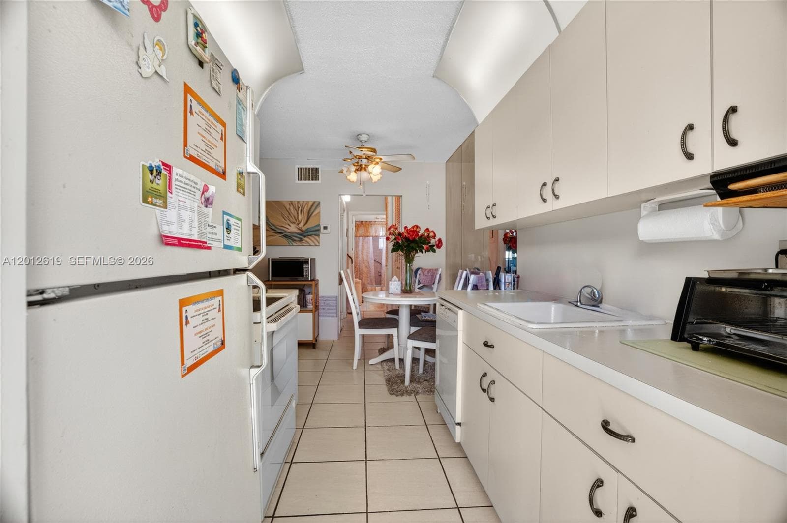 LEISURE GARDENS CONDO · #129C in Lauderdale By The Sea - Photo 6