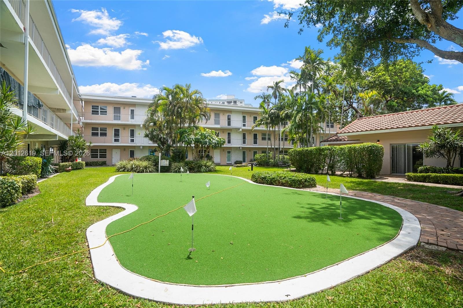 LEISURE GARDENS CONDO · #129C in Lauderdale By The Sea - Photo 3