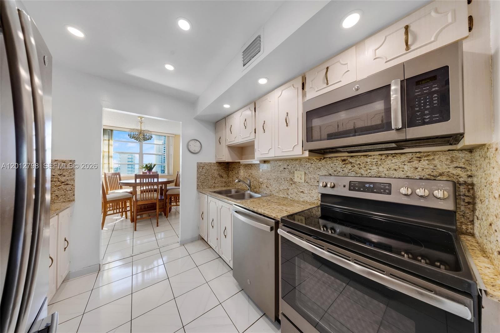 ASHLEIGH HOUSE CONDO · #506 in Hallandale Beach - Photo 2