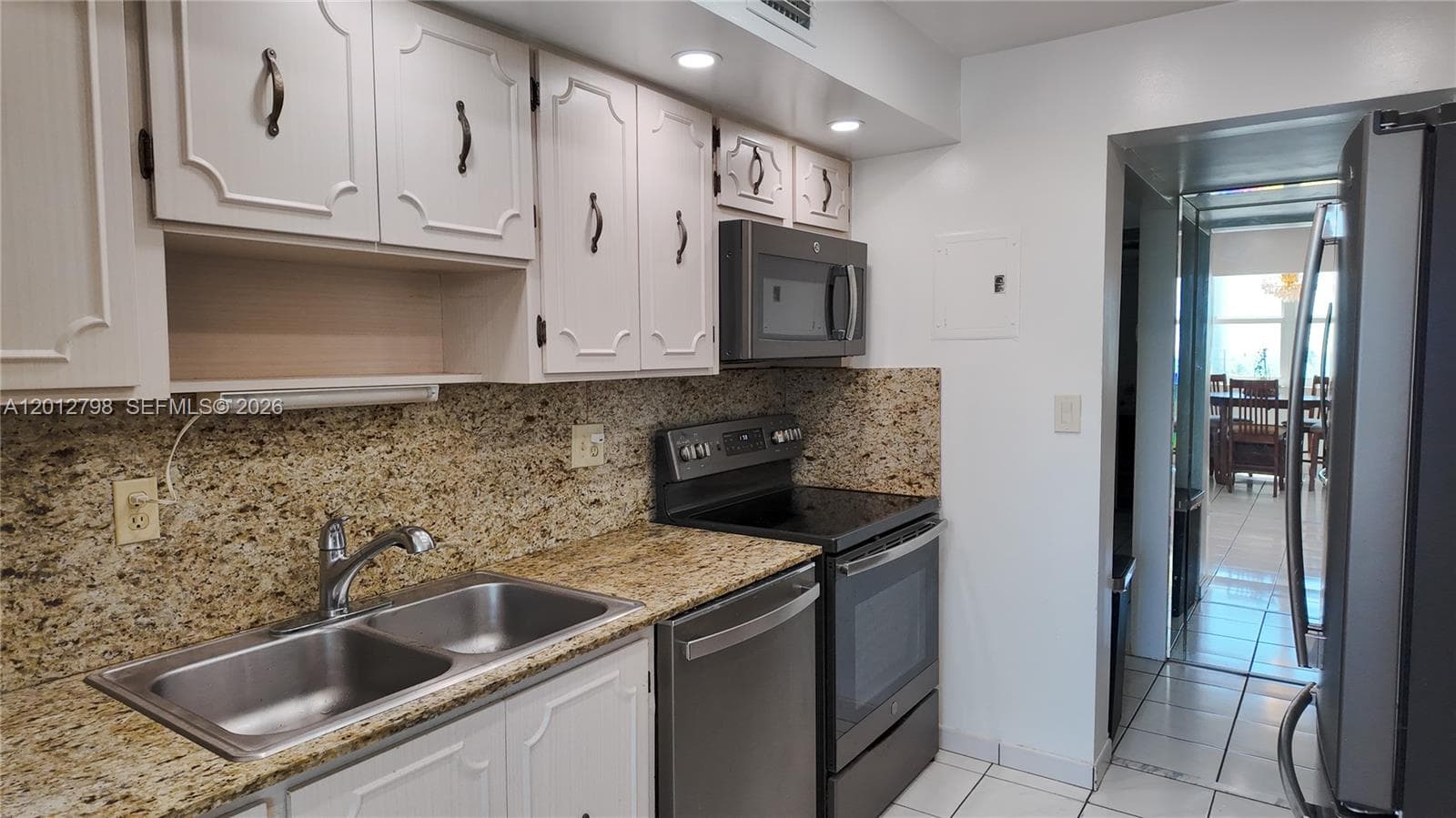 ASHLEIGH HOUSE CONDO · #506 in Hallandale Beach - Photo 4