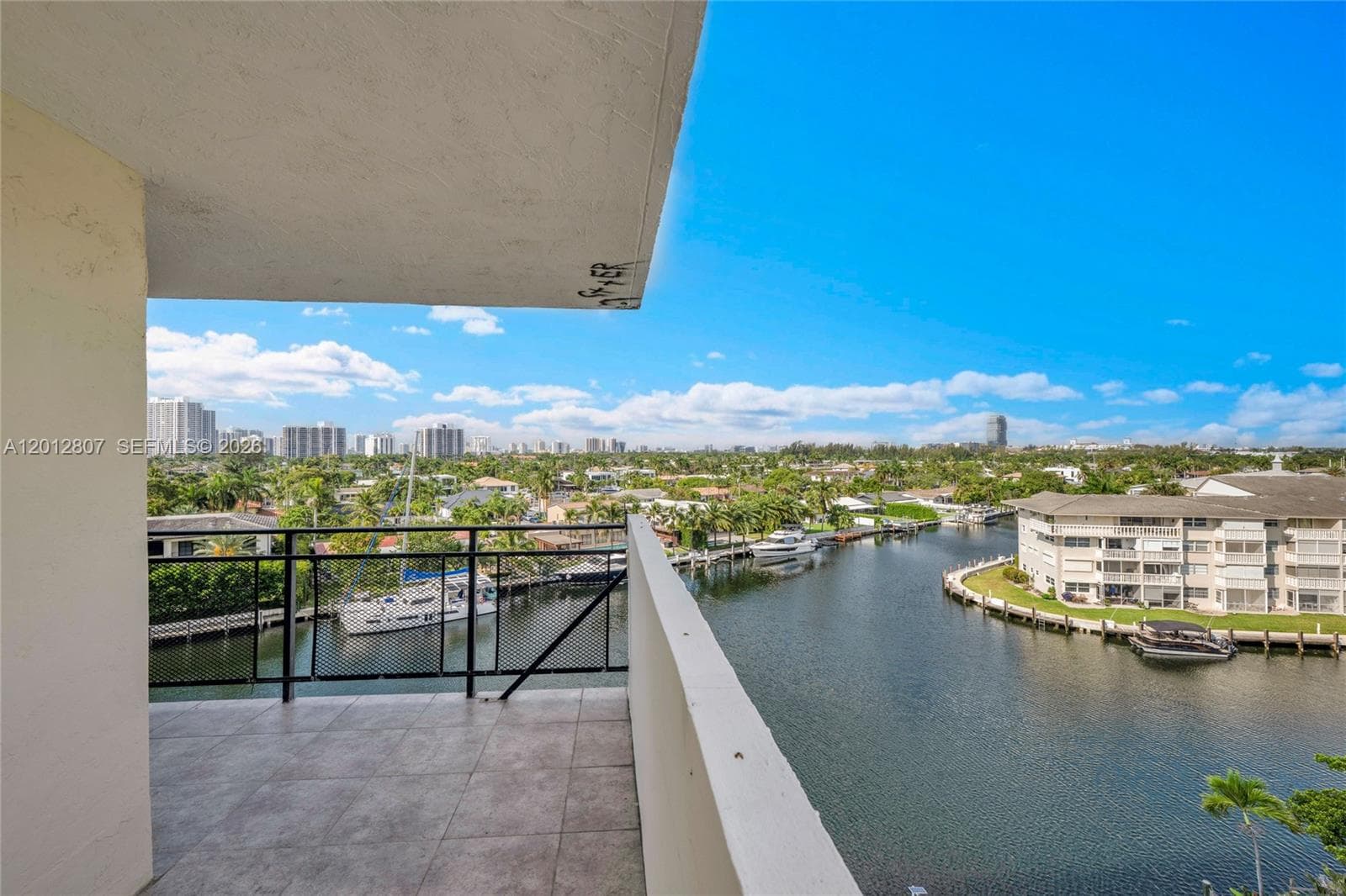 OCEAN VIEW TOWERS CONDO · #712 in Hallandale Beach - Photo 2
