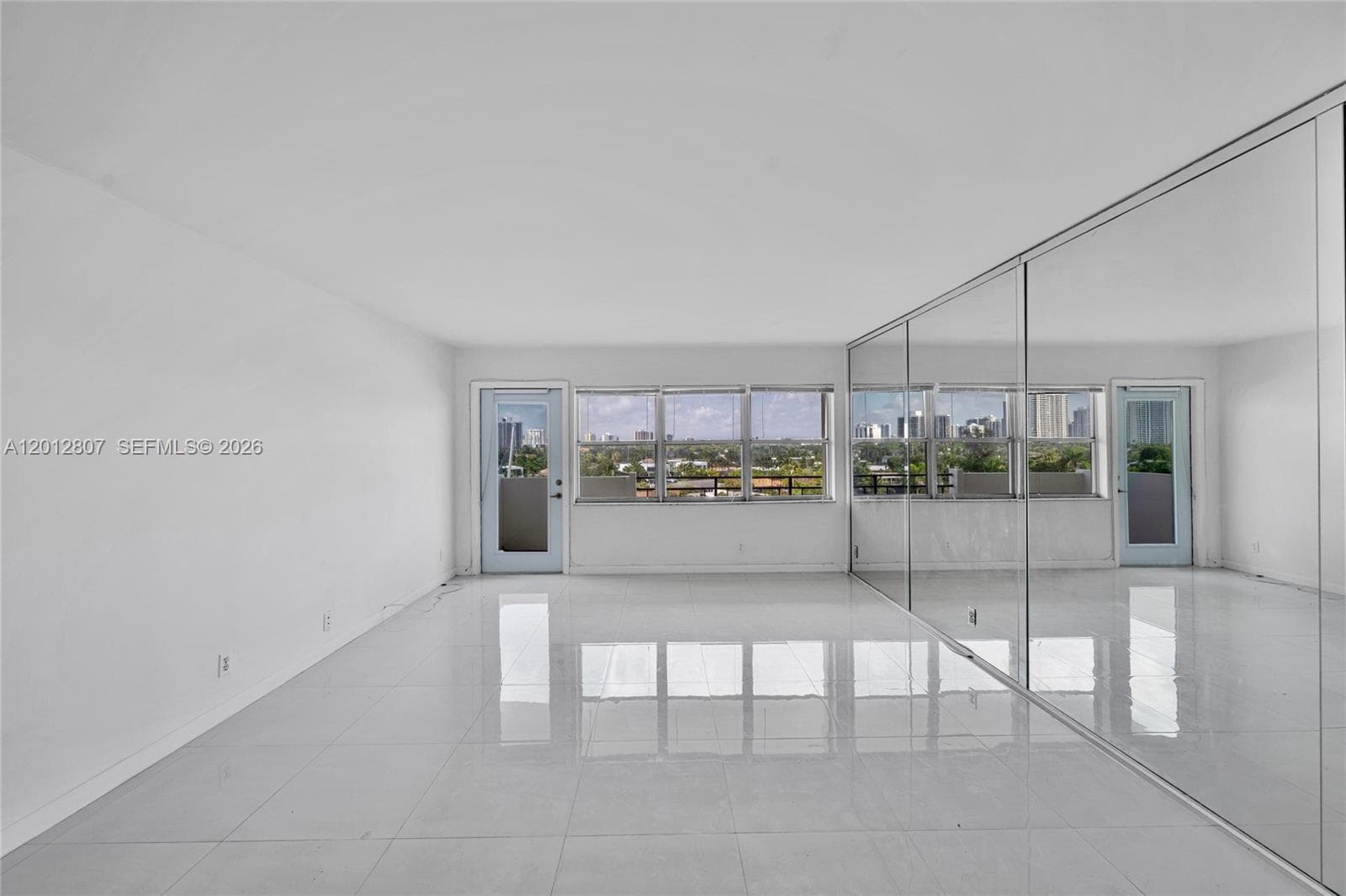 OCEAN VIEW TOWERS CONDO · #712 in Hallandale Beach - Photo 6