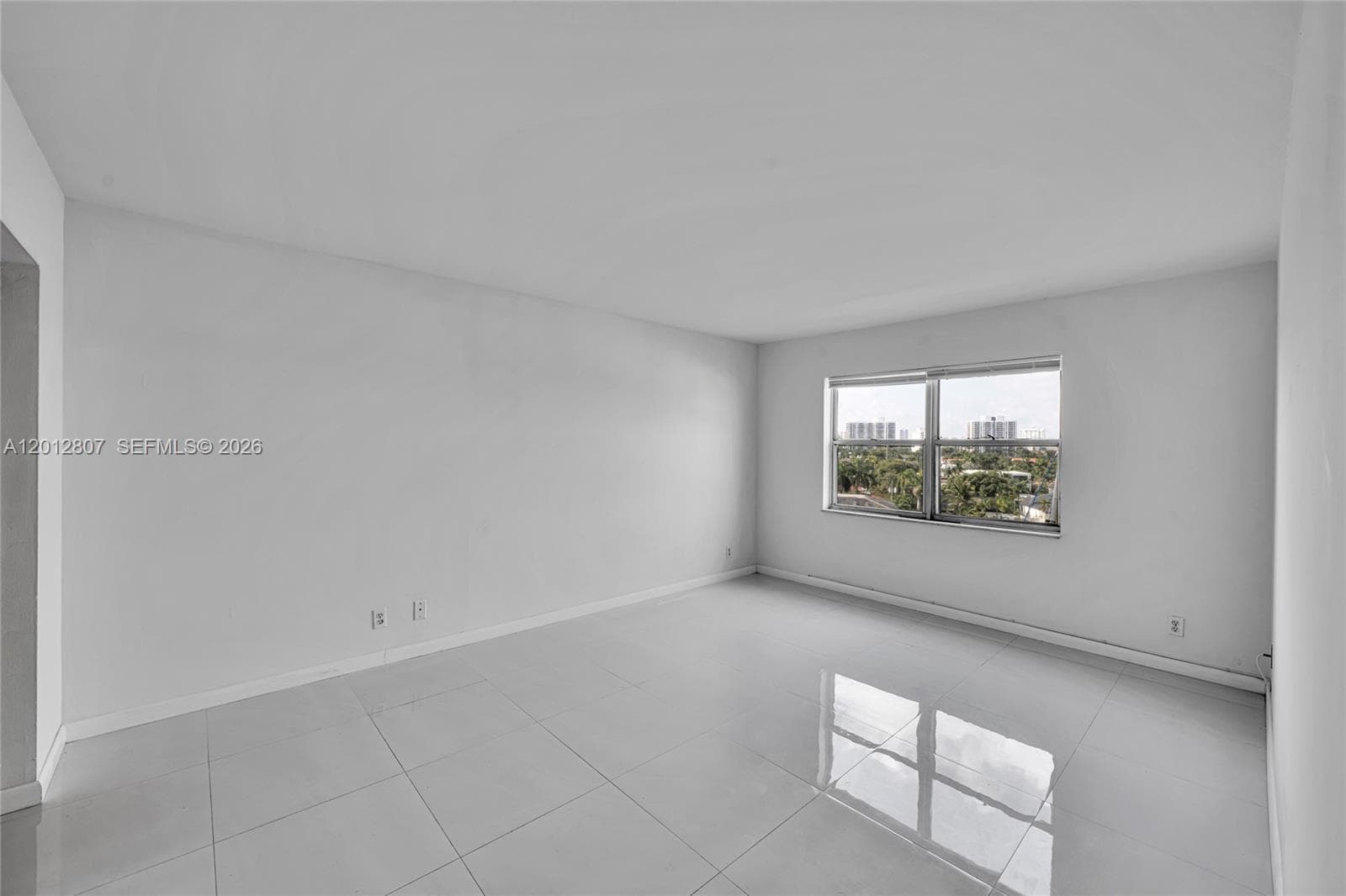 OCEAN VIEW TOWERS CONDO · #712 in Hallandale Beach - Photo 12
