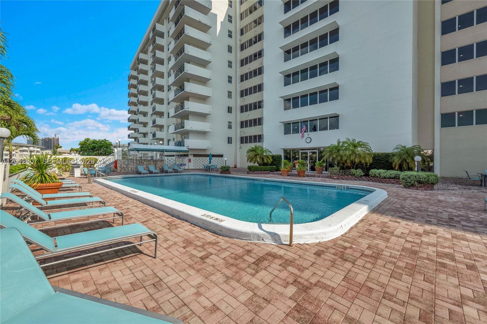 OCEAN VIEW TOWERS CONDO · #712 in Hallandale Beach - Photo 28