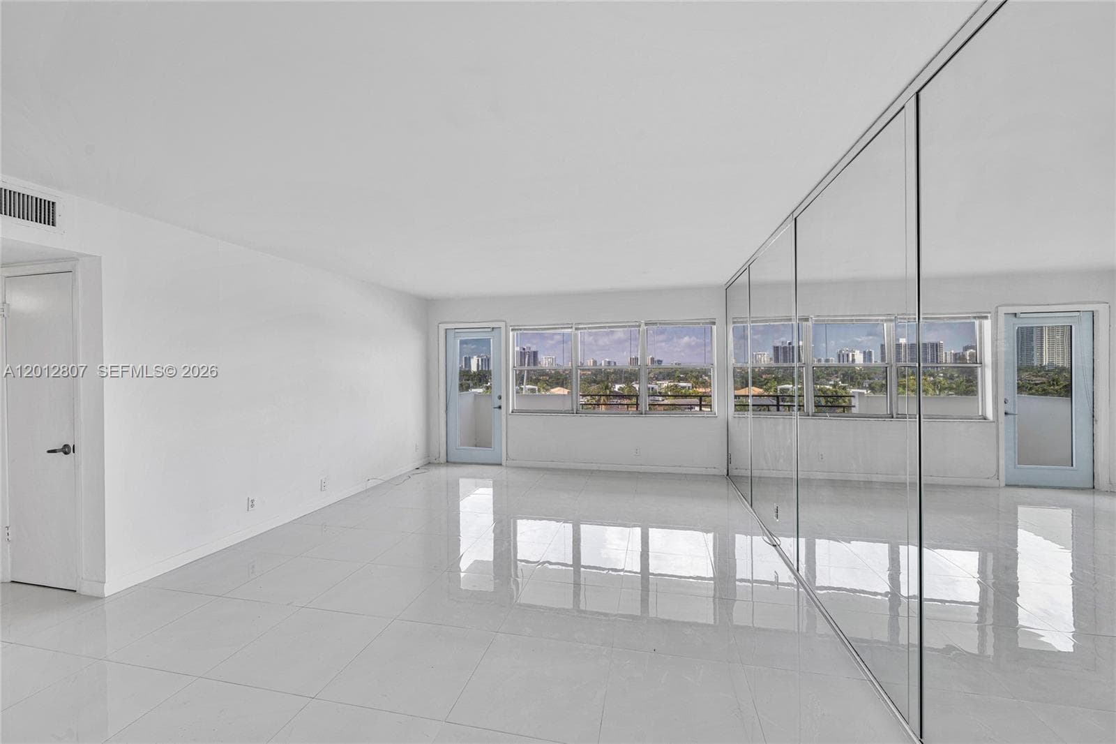 OCEAN VIEW TOWERS CONDO · #712 in Hallandale Beach - Photo 5