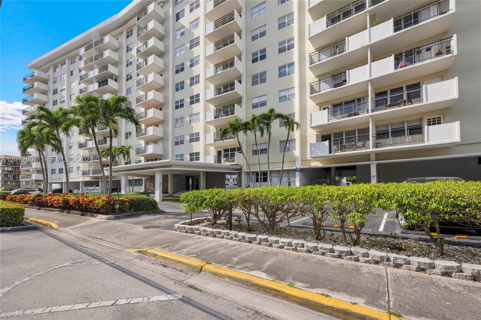OCEAN VIEW TOWERS CONDO · #712 in Hallandale Beach - Photo 33