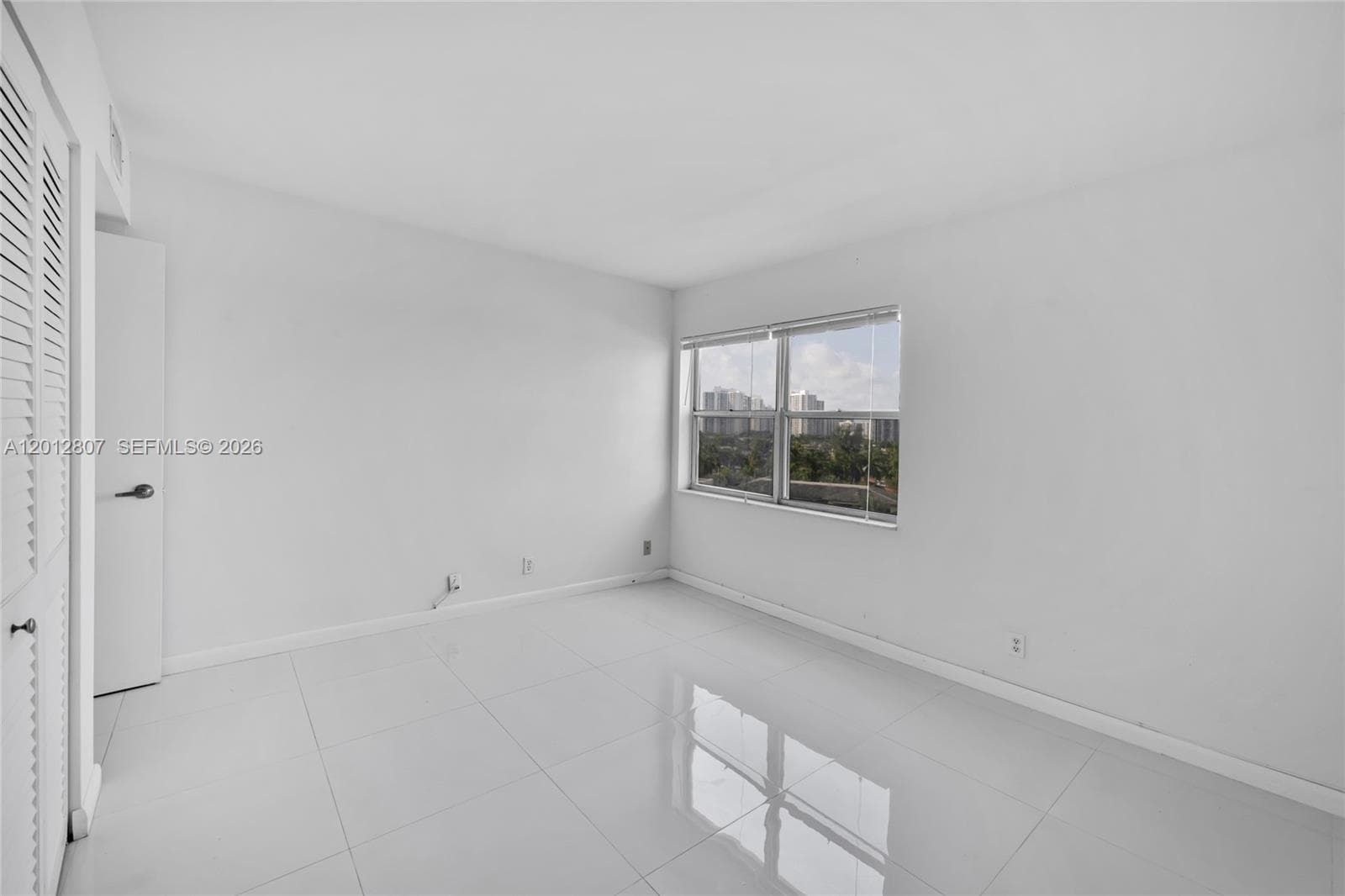 OCEAN VIEW TOWERS CONDO · #712 in Hallandale Beach - Photo 19