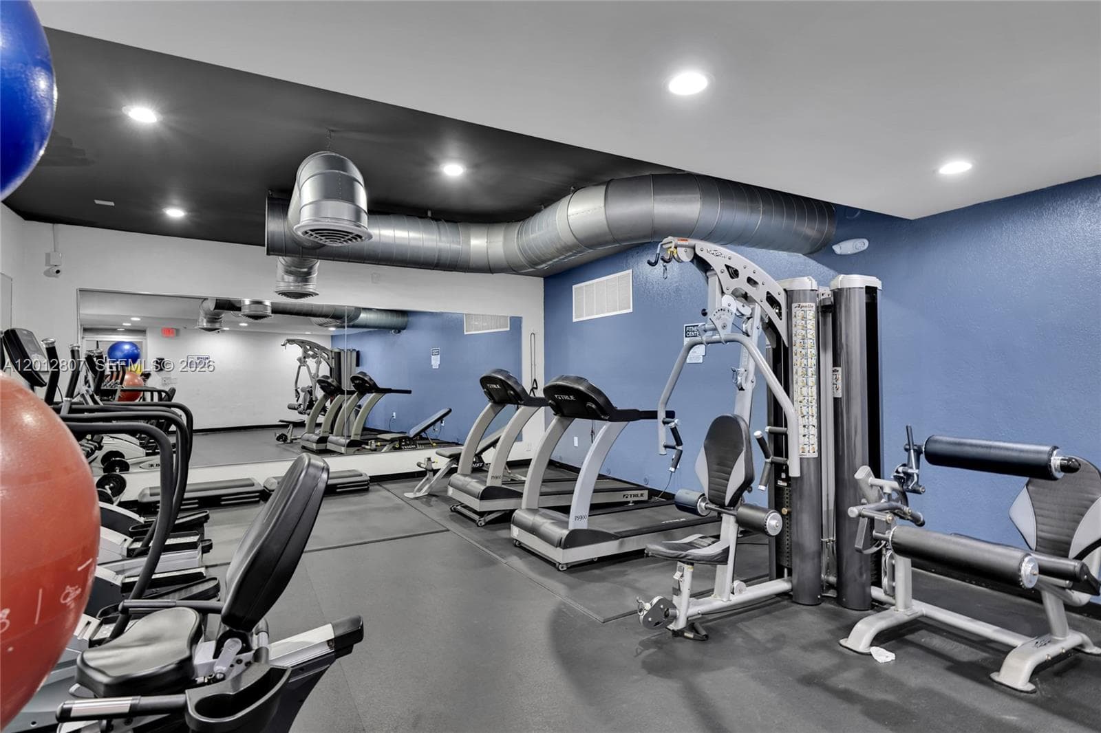 OCEAN VIEW TOWERS CONDO · #712 in Hallandale Beach - Photo 31