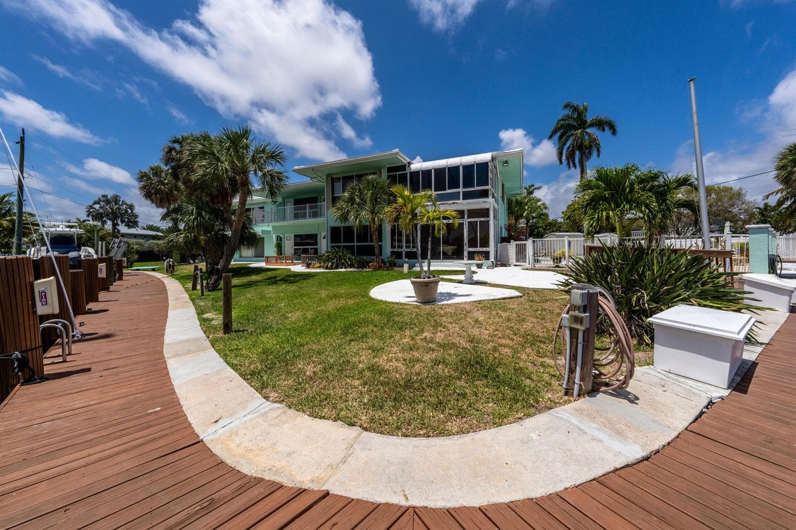 033-035-Back Yard-4000x2667