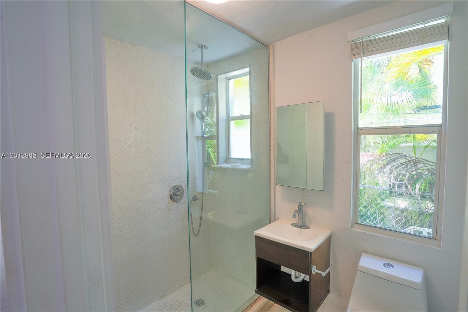 FAIRGREEN R/S · #9 in Miami Beach - Photo 6