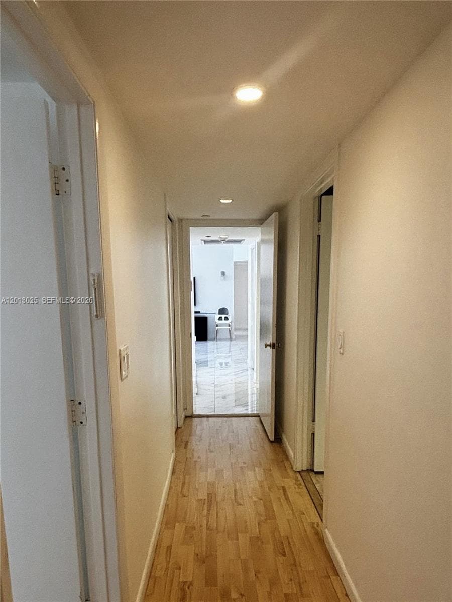 Turnberry towers condo · #14F in Aventura - Photo 4