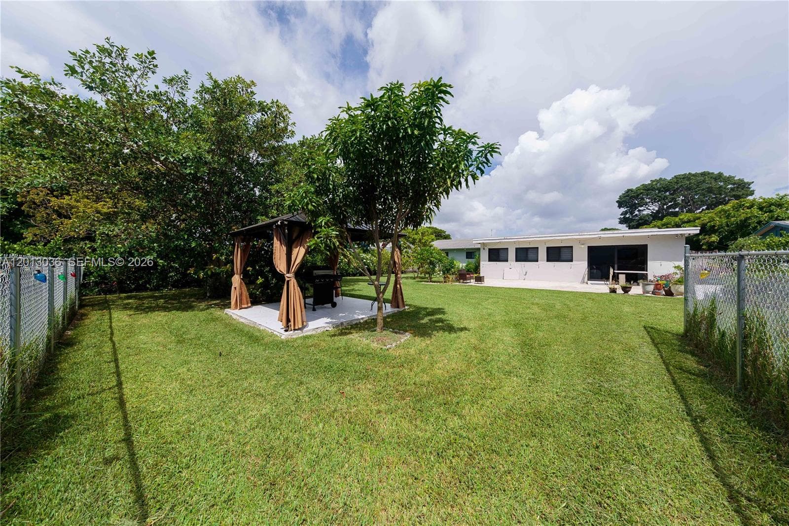 19311 Sterling Dr photo 37