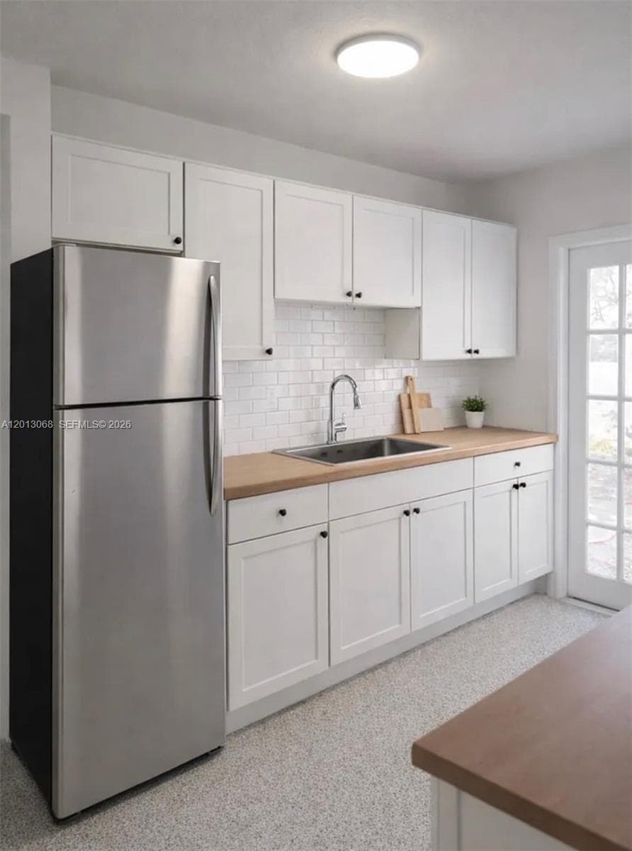 34 SE 1st Ave #B photo 3