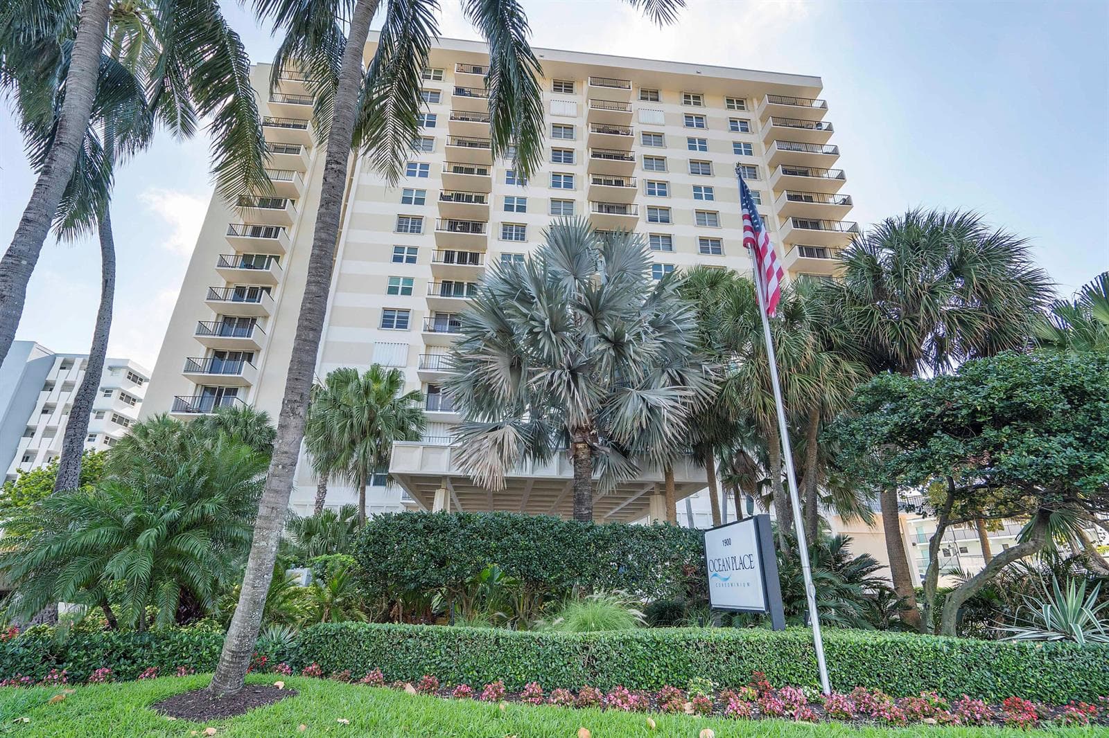 1900 S Ocean Blvd LE_039