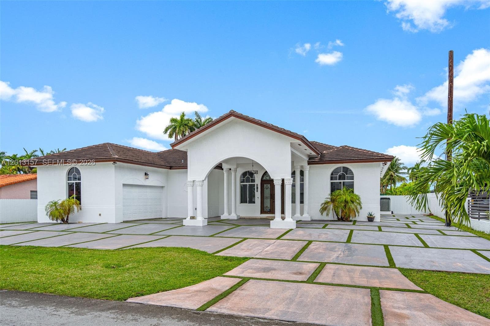 3201 SW 129th Ave photo 1