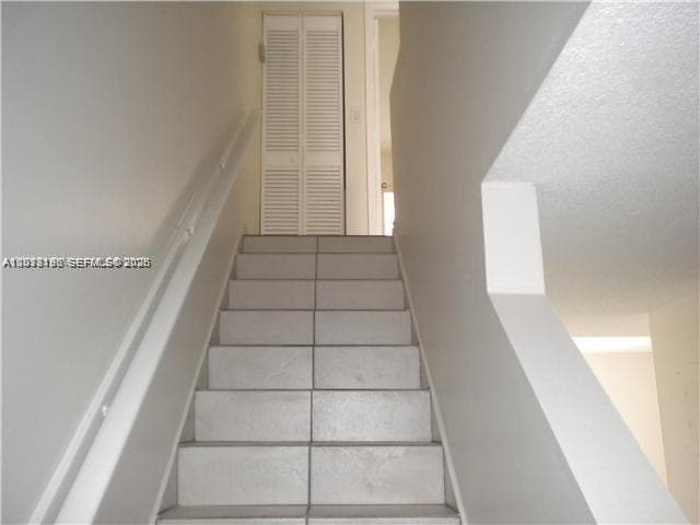 LAGUNA CLUB EAST CONDO · #207 in Miami - Photo 3