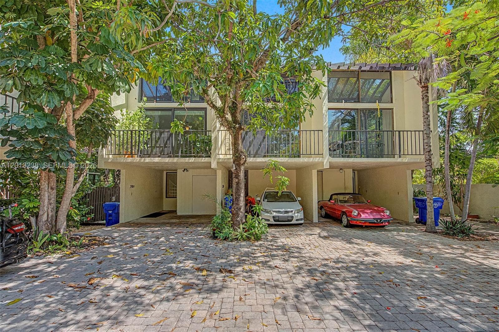 2984 Mary St photo 31