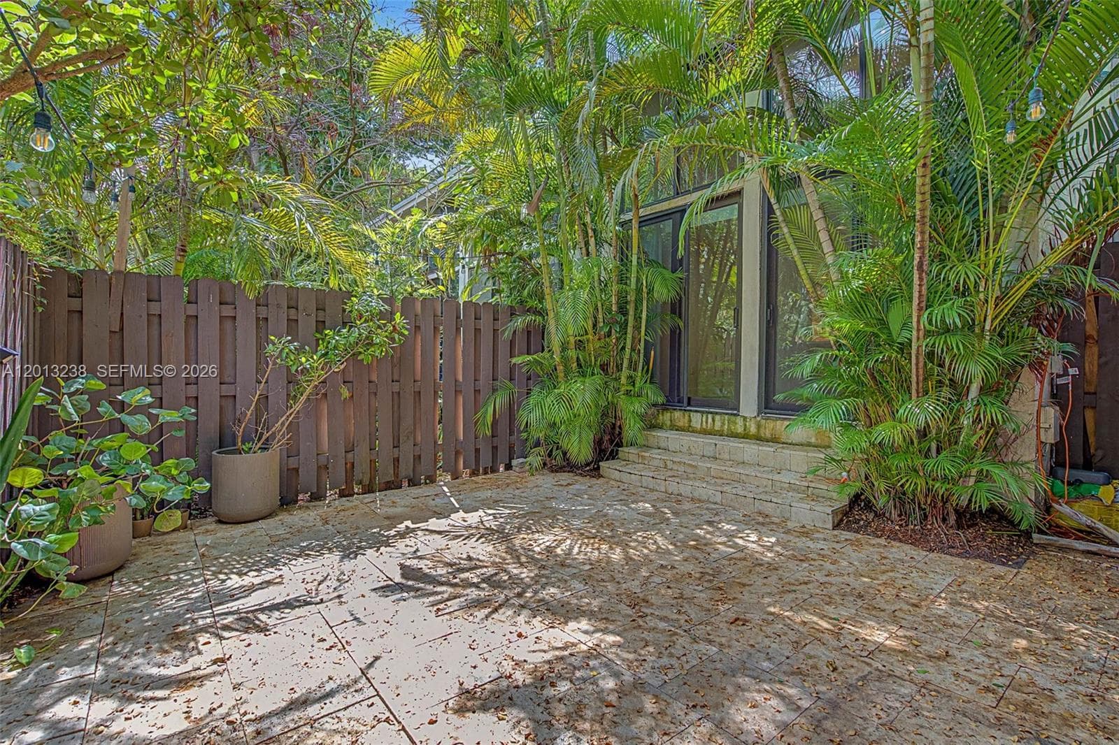 2984 Mary St photo 29